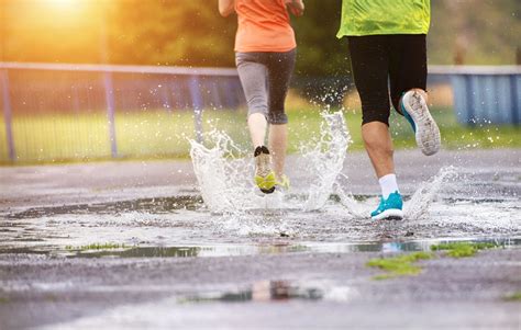 What to Wear Running in the Rain: A Symphony of Chaos and Practicality